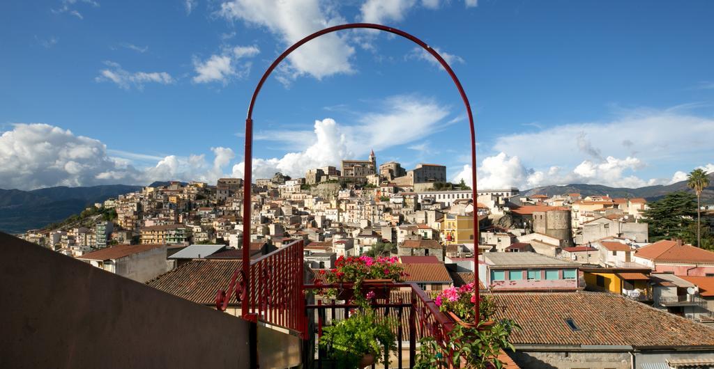 Animosa Suites Castiglione De Sicilia Eksteriør bilde