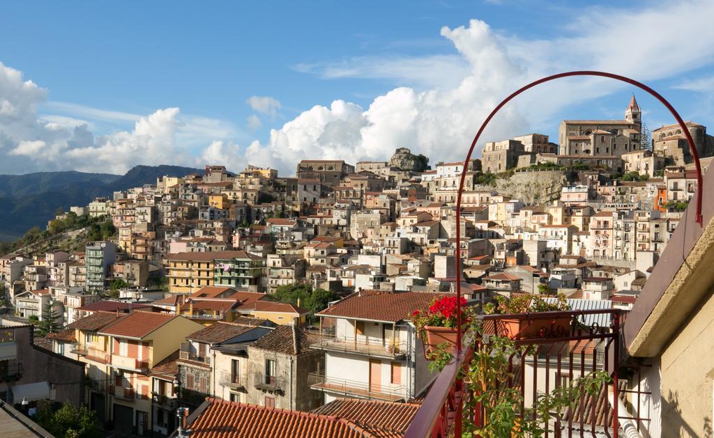 Animosa Suites Castiglione De Sicilia Eksteriør bilde