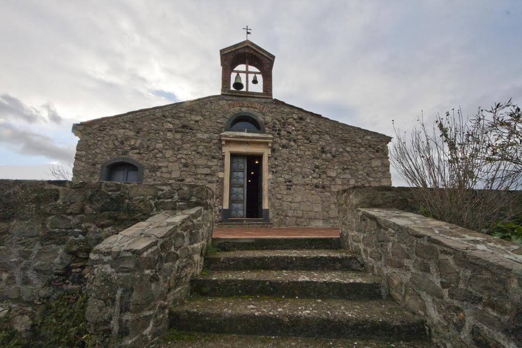 Animosa Suites Castiglione De Sicilia Eksteriør bilde